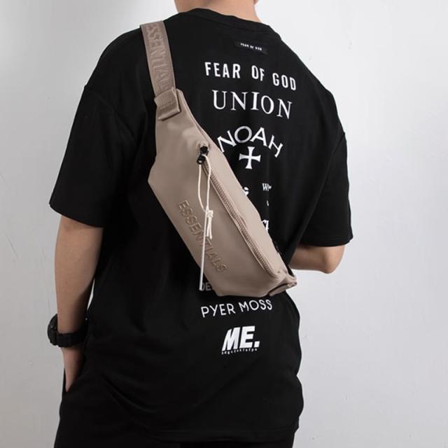 エッセンシャルズ ESSENTIALS  Sling ボディ バッグ メンズ ショルダー 斜めがけ メッセンジャー ボディー バック ワンショルダー 合皮 レザー 防水 軽量 メンズ レディース  [並行輸入品] エッセンシャルズ ESSENTIALS Sling ボディ バッグ メンズ ショルダー